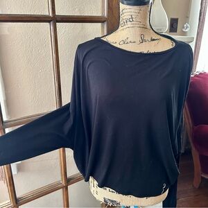 VINCE BLACK BATWING SLEEVE TOP SZ L